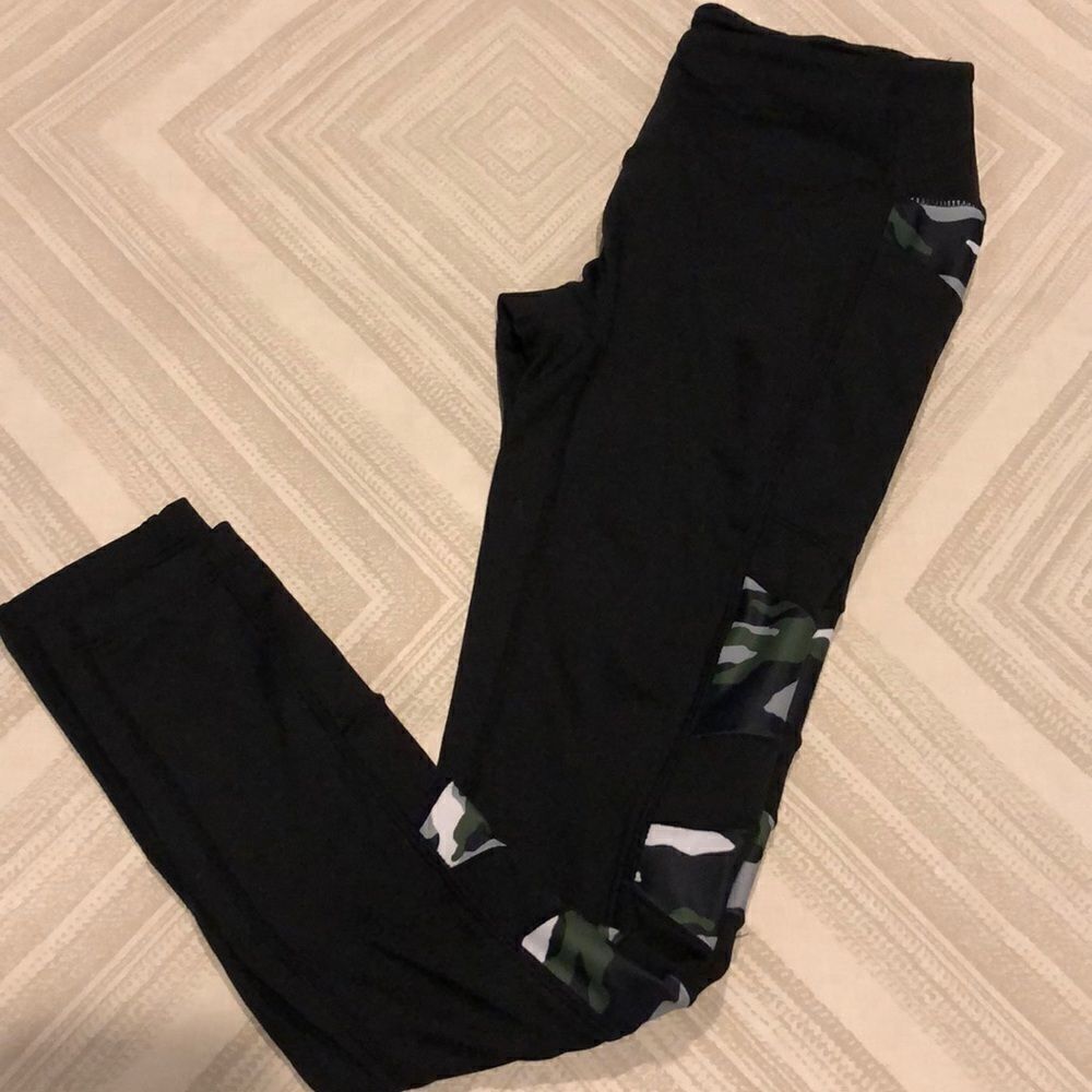 Prism Sport Black with Camouflage Side Panels